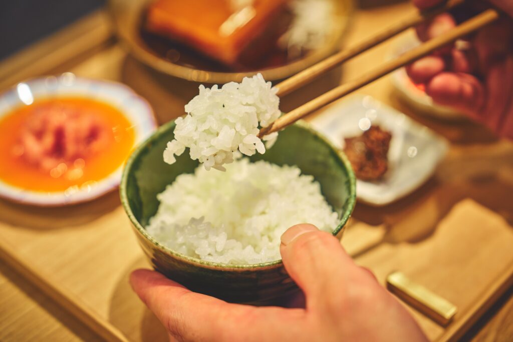 【古町】朝7時から開くごはん屋「越後たくぞう」9/19(土)オープン！炊きたてコシヒカリと十三日熟成の焼き鮭